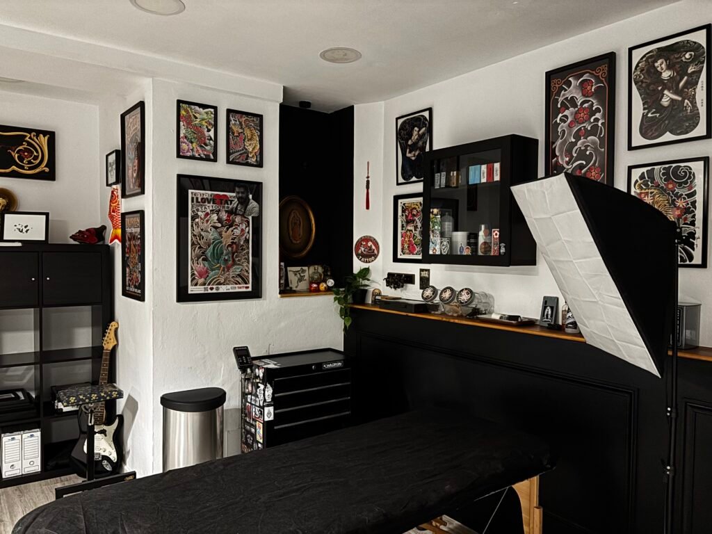 Cabina de tatuaje del estudio