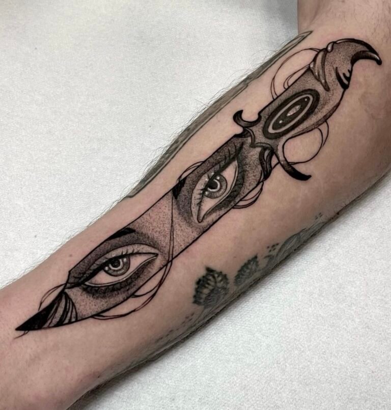 Tatuaje fineline hecho en Ink & Blood, estudio de tatuajes en Palma de Mallorca