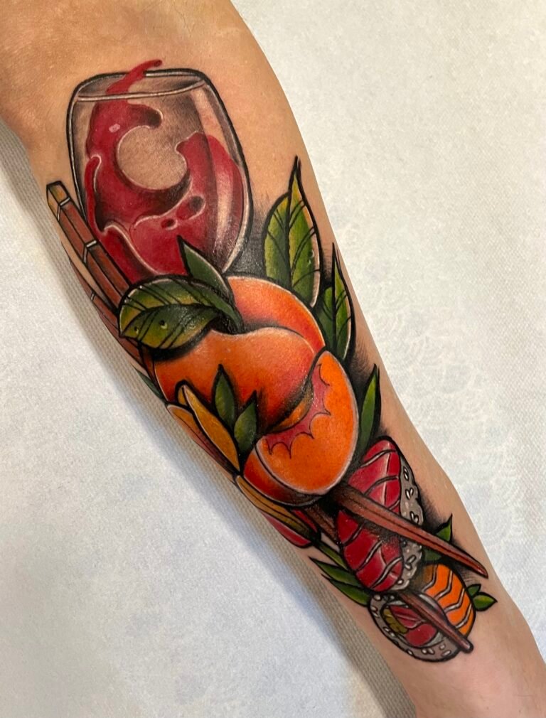 Tatuaje tradicional en Palma de Mallorca, Ink and Blood Tattoo